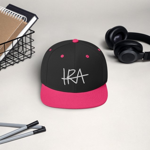 Ira snapback lippis Black Pink